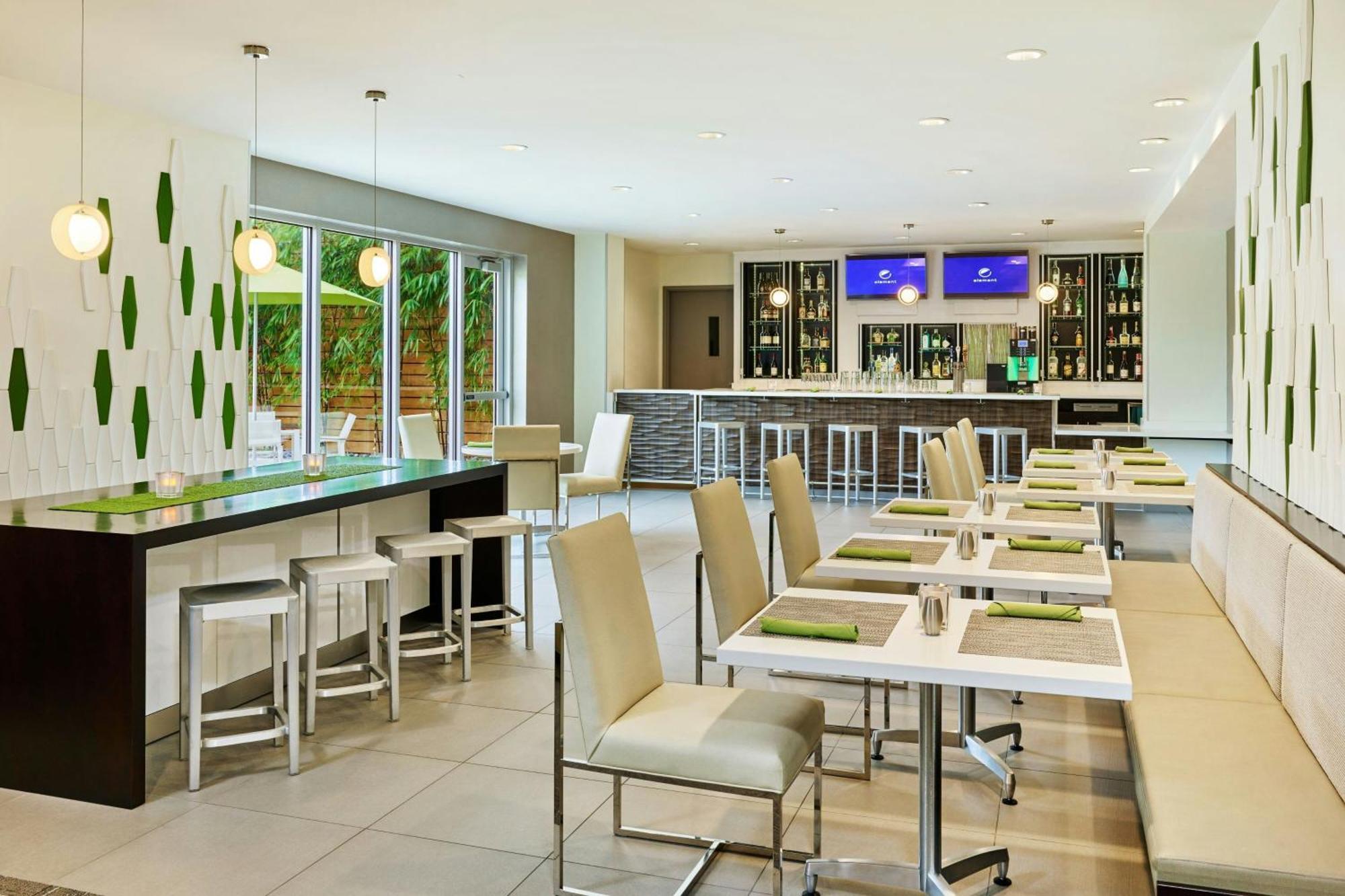 Element Miami International Airport Hotel Bagian luar foto